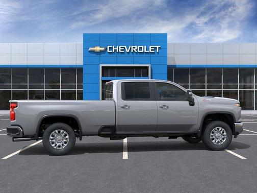 Sterling Gray Metallic 2026 Chevrolet Silverado 3500 LT