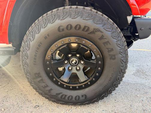 Oxford White 2025 Ford Bronco Stroppe Edition