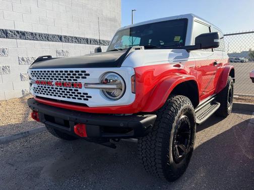 Oxford White 2025 Ford Bronco Stroppe Edition