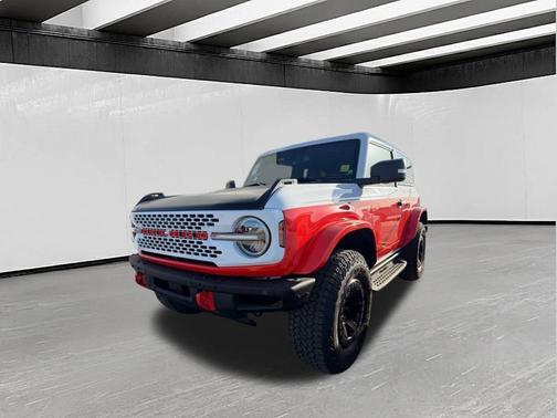 Oxford White 2025 Ford Bronco Stroppe Edition
