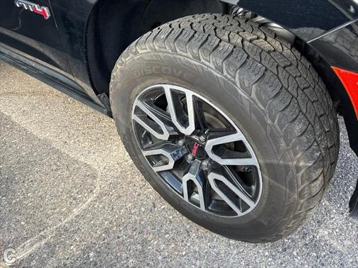 2021 GMC Yukon XL 4WD AT4
