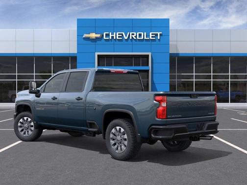 Lakeshore Blue Metallic 2026 Chevrolet Silverado 2500 Custom