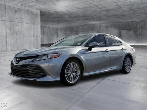 2018 Toyota Camry Hybrid XLE
