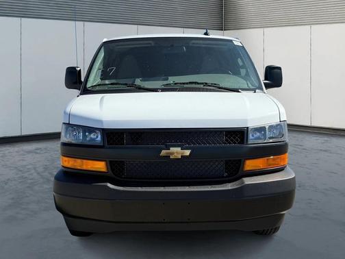 2025 Chevrolet Express 2500 RWD 2500 Regular Wheelbase WT