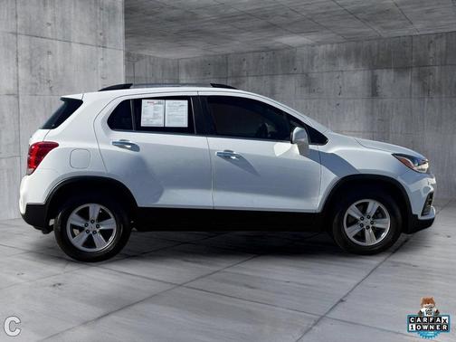 Summit White 2020 Chevrolet Trax LT