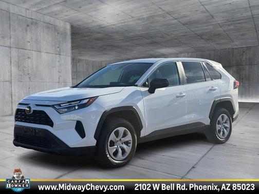 2024 Toyota RAV4 LE