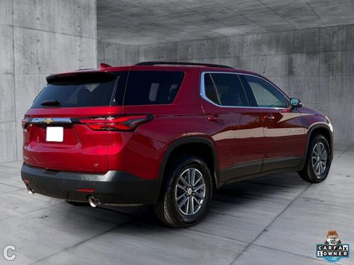 Radiant Red Tintcoat 2023 Chevrolet Traverse LT Leather
