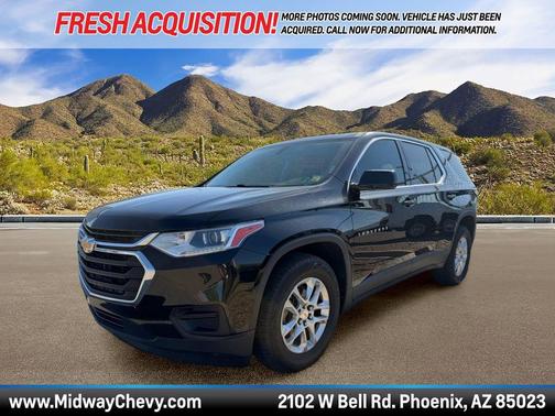 Mosaic Black Metallic 2018 Chevrolet Traverse LS