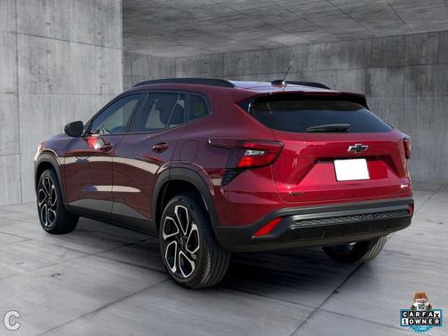 Crimson Metallic 2025 Chevrolet Trax FWD 2RS