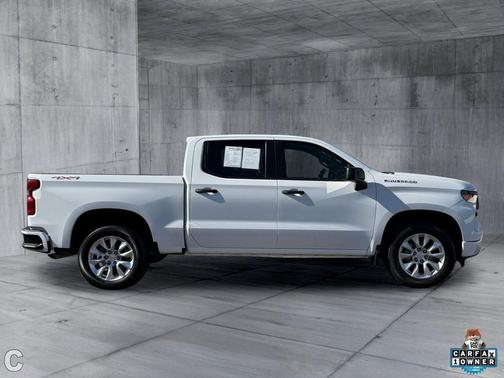 Summit White 2024 Chevrolet Silverado 1500 Custom