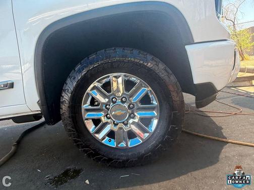 Summit White 2024 Chevrolet Silverado 2500 High Country