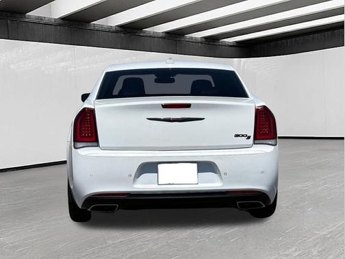 Bright White Clearcoat 2021 Chrysler 300 S