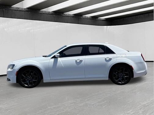 Bright White Clearcoat 2021 Chrysler 300 S