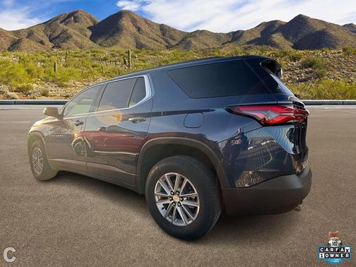 Northsky Blue Metallic 2023 Chevrolet Traverse LT Cloth