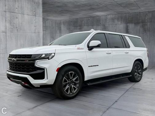Summit White 2021 Chevrolet Suburban 4WD Z71