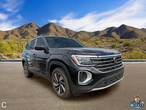 Deep Black Pearl 2025 Volkswagen Atlas 2.0T SE w/Technology 4MOTION