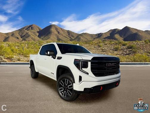 Summit White 2025 GMC Sierra 1500 AT4