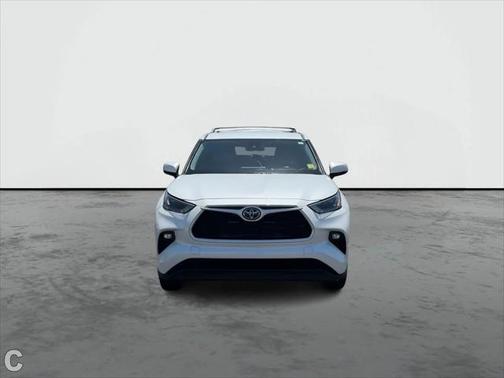 2022 Toyota Highlander Hybrid LE