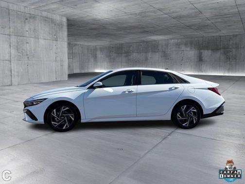 2025 Hyundai ELANTRA SEL
