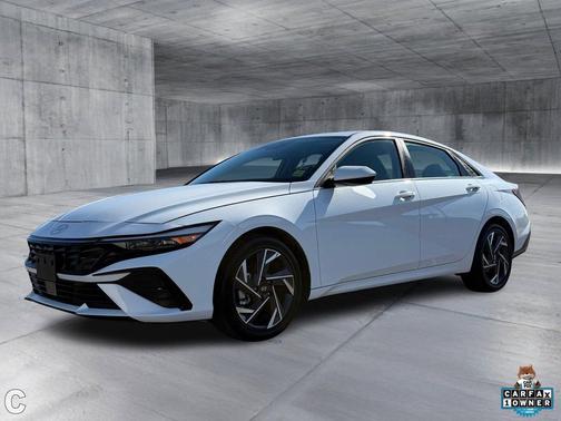 2025 Hyundai ELANTRA SEL