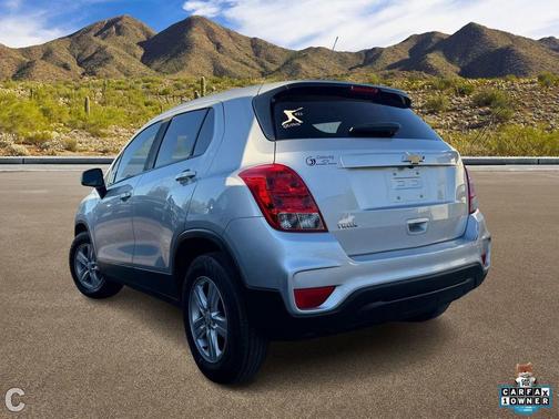 Silver Ice Metallic 2021 Chevrolet Trax LS