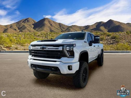 Summit White 2024 Chevrolet Silverado 2500 LT