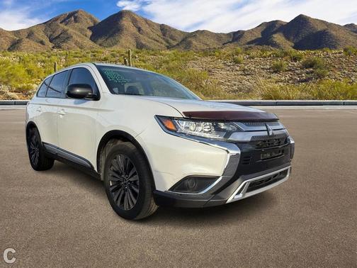 2020 Mitsubishi Outlander ES