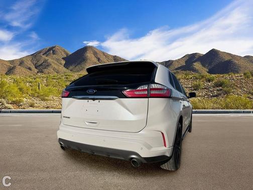 White Platinum Metallic Tri-Coat 2019 Ford Edge Titanium