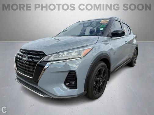 2022 Nissan Kicks SR