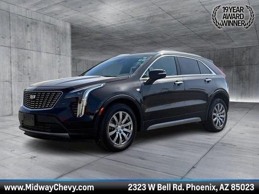 Stellar Black Metallic 2022 Cadillac XT4 Premium Luxury