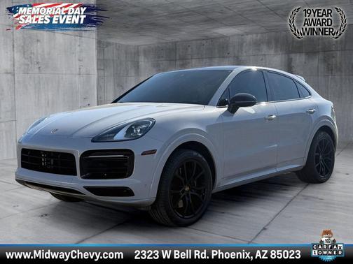 Chalk 2022 Porsche Cayenne Platinum Edition