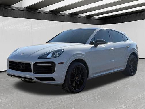 Chalk 2022 Porsche Cayenne Platinum Edition