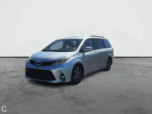 2019 Toyota Sienna SE