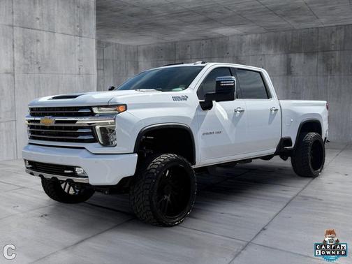 Summit White 2022 Chevrolet Silverado 2500 High Country