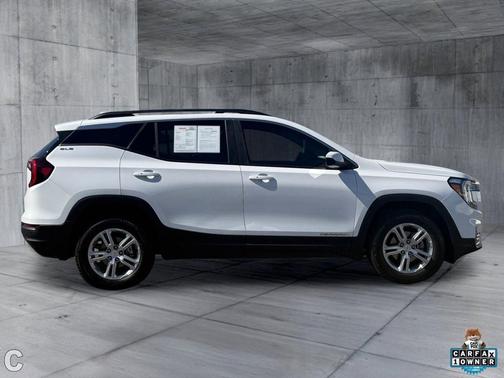 Summit White 2023 GMC Terrain SLE