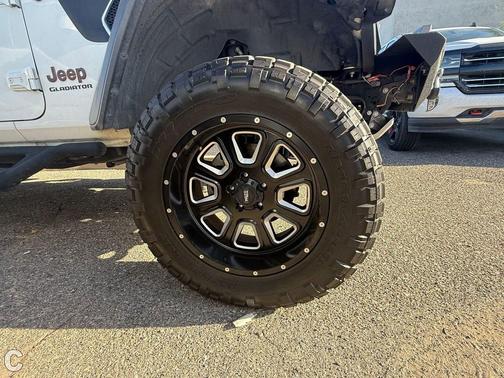 Bright White Clearcoat 2021 Jeep Gladiator Mojave 4x4