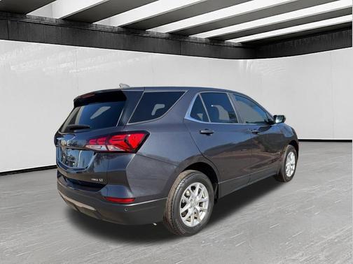 Iron Gray Metallic 2022 Chevrolet Equinox 1LT