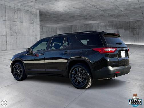 Mosaic Black Metallic 2021 Chevrolet Traverse RS