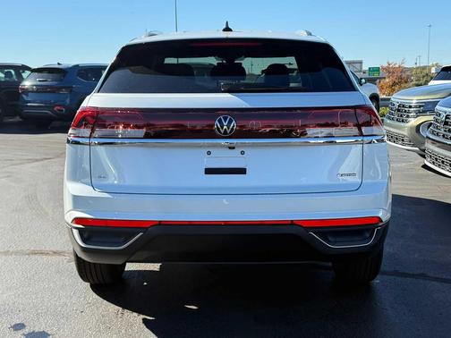 2026 Volkswagen Atlas Cross Sport 2.0T SE