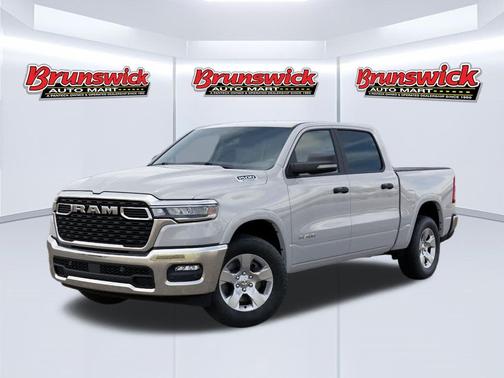Bright White Clearcoat 2026 RAM 1500 Big Horn/Lone Star