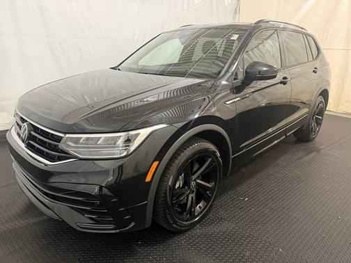 2023 Volkswagen Tiguan 2.0T SE R-Line Black 4MOTION