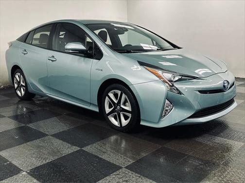 2017 Toyota Prius Four Touring