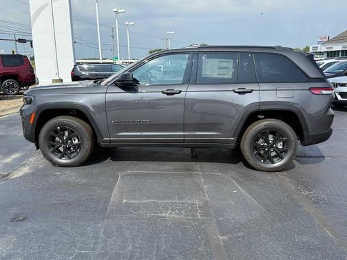 2025 Jeep Grand Cherokee Altitude