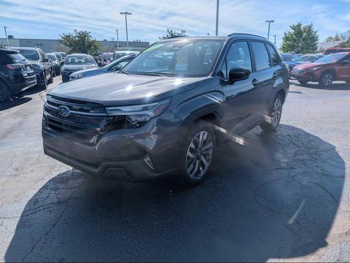 Magnetite Gray Metallic 2026 Subaru Forester Touring