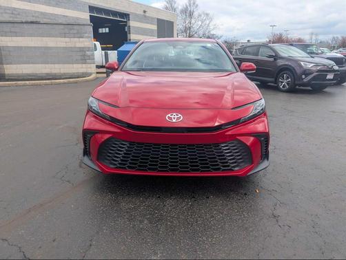 Supersonic Red 2025 Toyota Camry SE