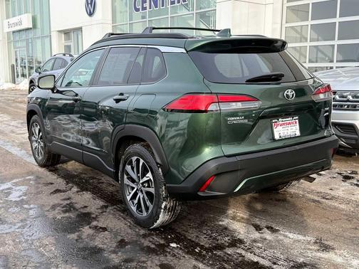 2023 Toyota Corolla Cross XLE