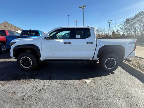 2025 Toyota Tacoma TRD Off Road