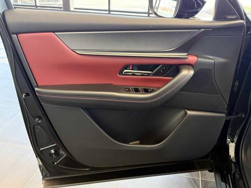 Jet Black Mica 2026 Mazda CX-70 3.3 Turbo S Premium