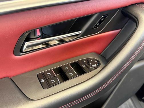 Jet Black Mica 2026 Mazda CX-70 3.3 Turbo S Premium