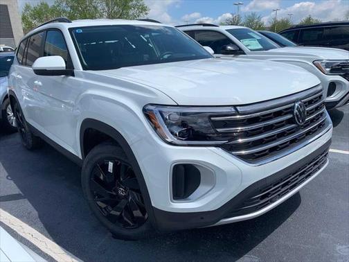 2025 Volkswagen Atlas 2.0T SE w/Technology 4MOTION